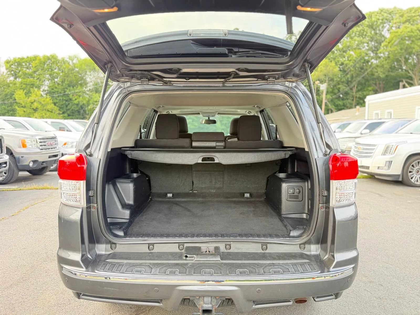 Used 2013 Toyota 4Runner SR5 w/ Convenience Pkg AWD/4WD image 13