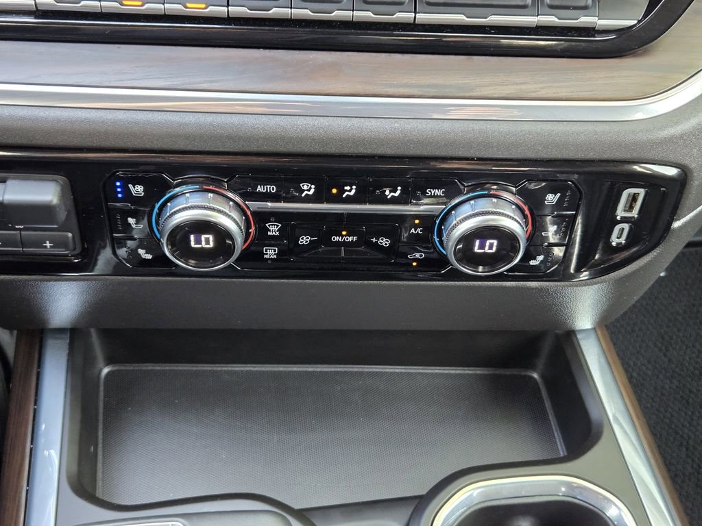 Used 2024 GMC Sierra 1500 SLT w/ SLT Premium Plus Package RWD image 16