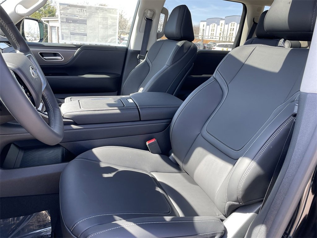Used 2025 INFINITI QX80 Pure image 13