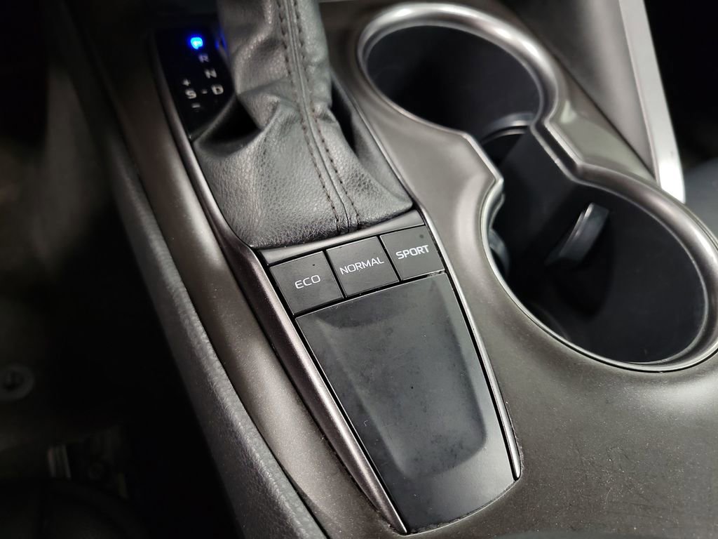 Used 2023 Toyota Camry SE image 15