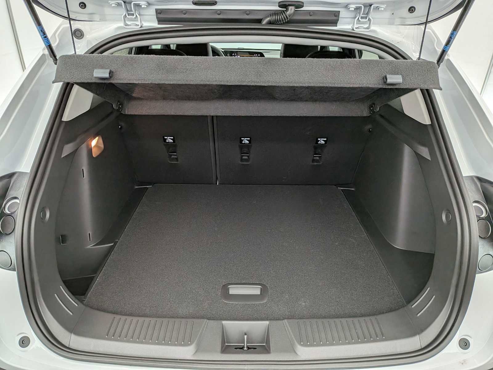 New 2026 Chevrolet Trax LT w/ Driver Confidence Package FWD image 34