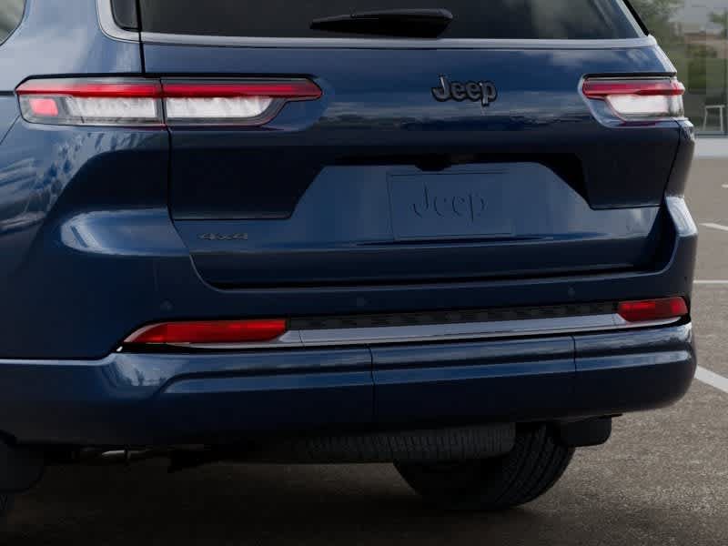 New 2027 Jeep Grand Cherokee L Limited AWD/4WD image 13