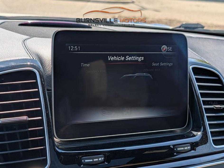 Used 2010 Mercedes-Benz C 300 Sport image 48