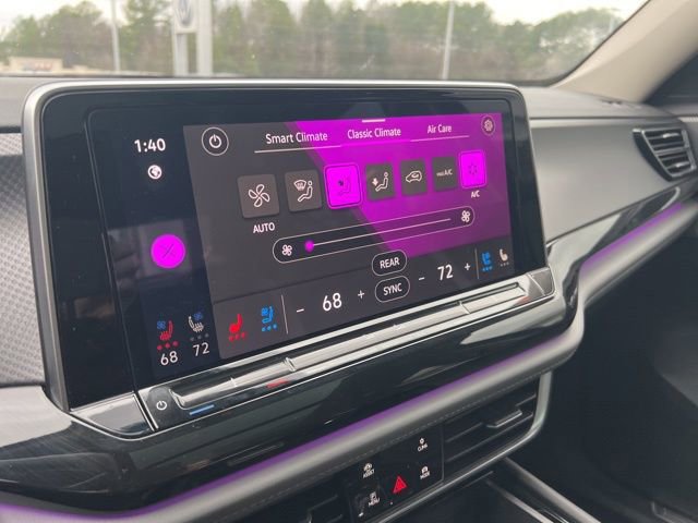 Used 2025 Volkswagen Atlas Peak Edition SE image 13