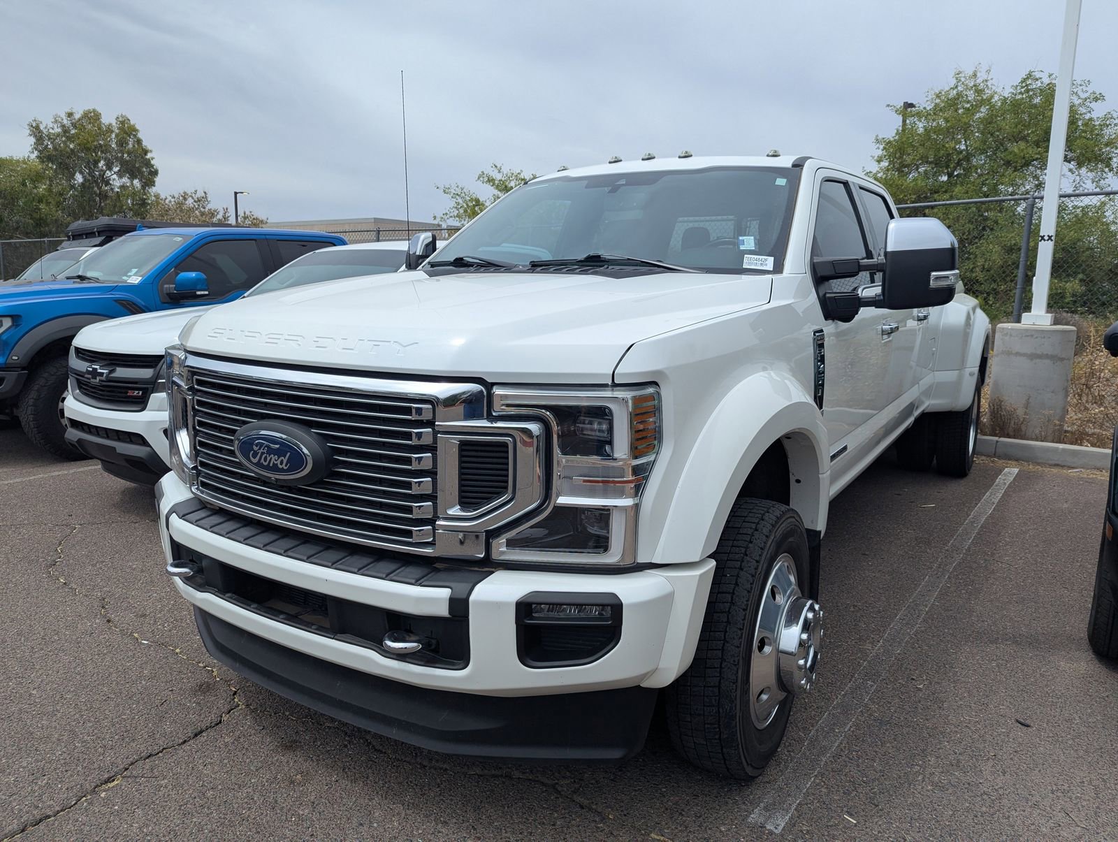 Used 2021 Ford F450 Platinum w/ FX4 Off-Road Package AWD/4WD image 1