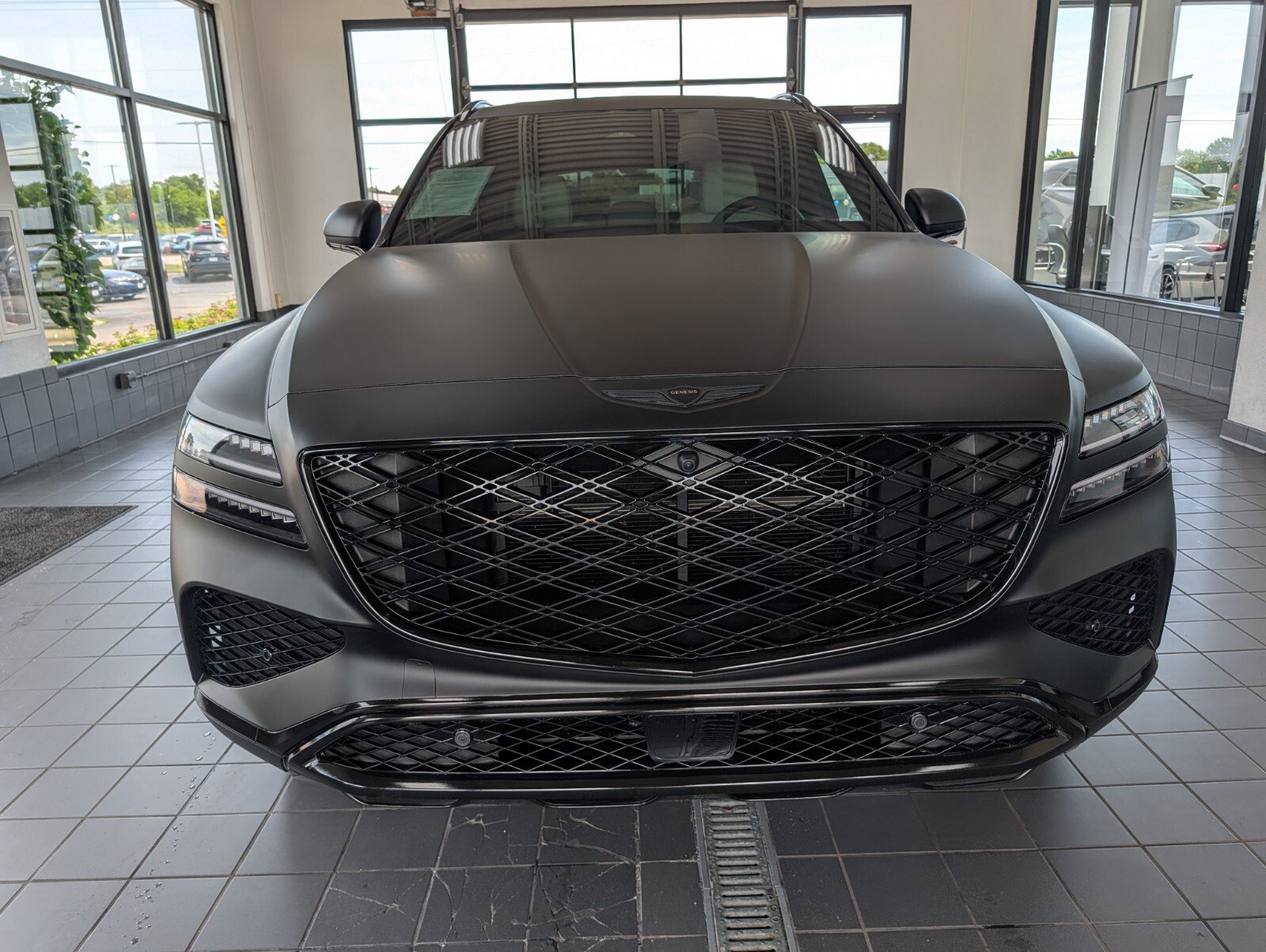 Used 2025 Genesis GV80 3.5T Prestige AWD/4WD image 2