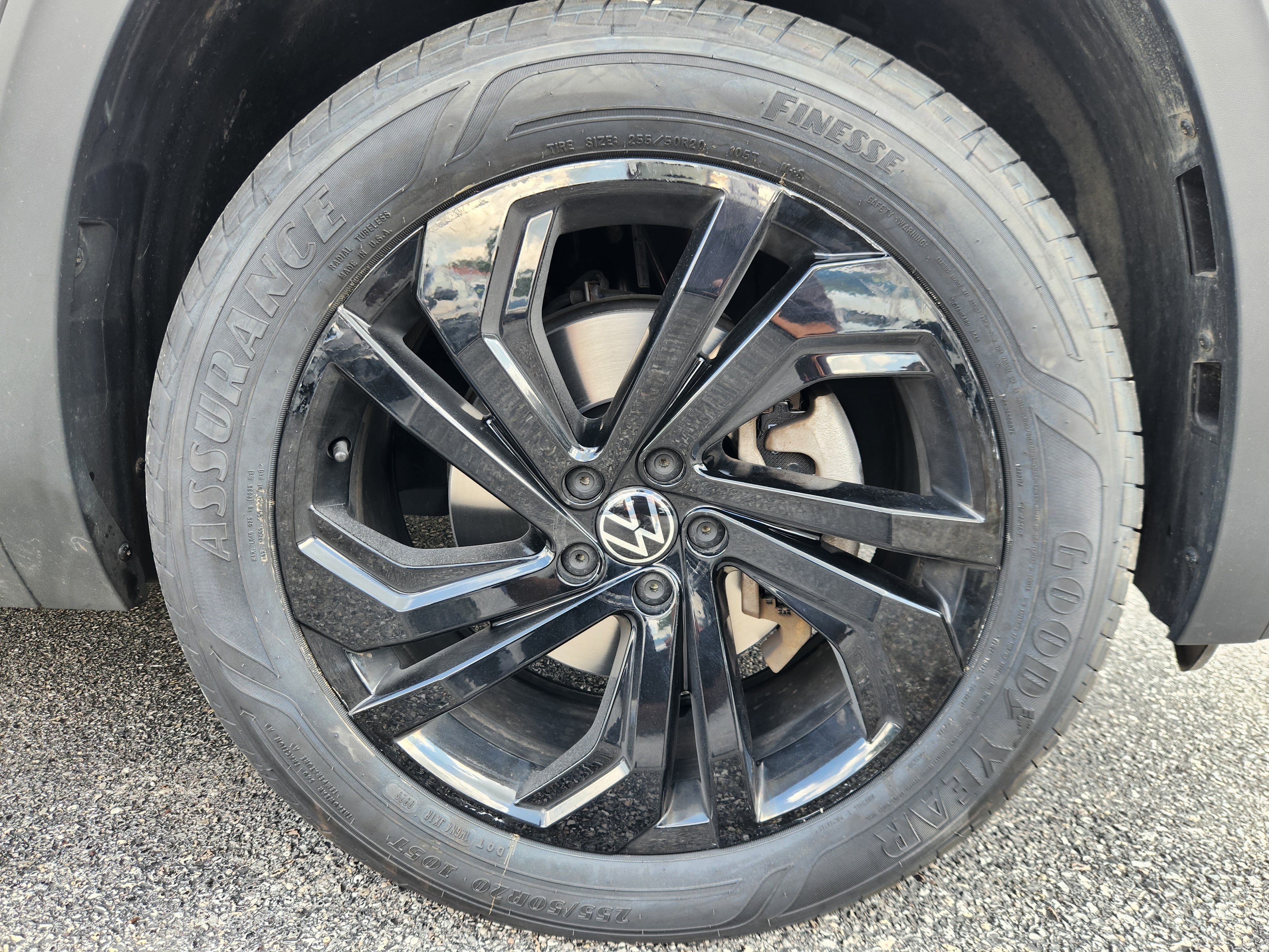 Certified 2023 Volkswagen Atlas SE w/ Black Wheel Package AWD/4WD image 20