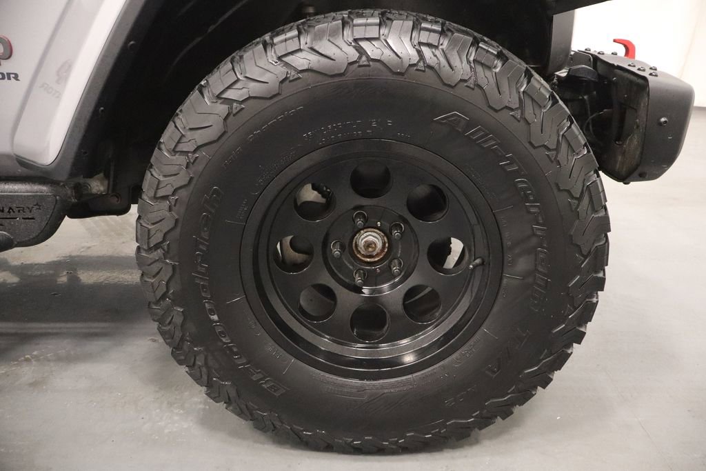 Used 2020 Jeep Gladiator Rubicon w/ Dual Top Group AWD/4WD image 27