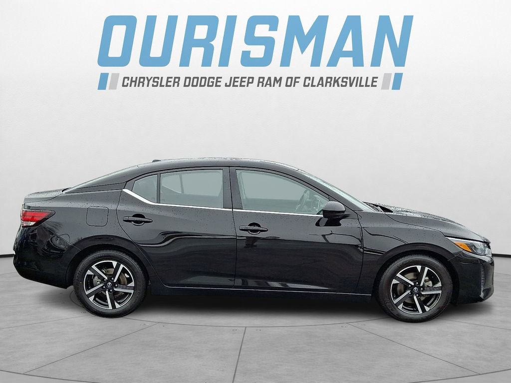 Used 2024 Nissan Sentra SV image 7