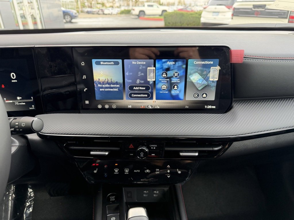 New 2026 Nissan Kicks SR w/ Cold Weather Package image 23