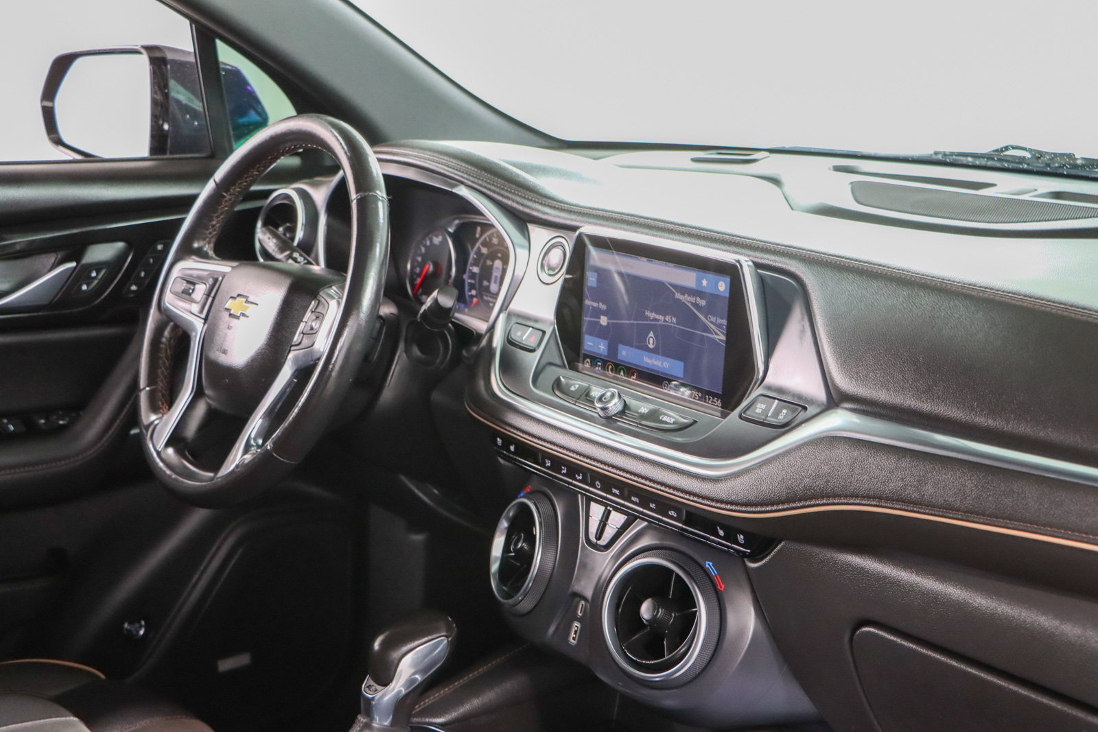 Used 2022 Chevrolet Blazer Premier w/ Enhanced Convenience Package FWD image 26