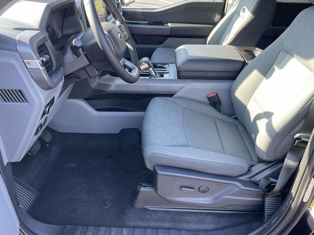 New 2025 Ford F150 Lightning XLT image 10