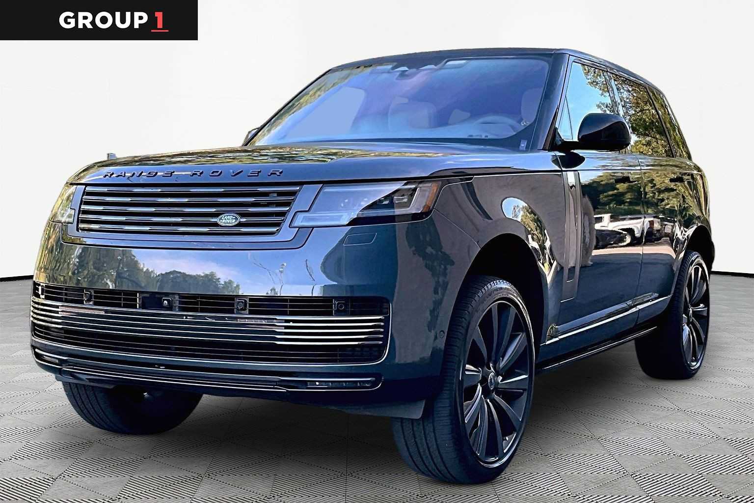 Used 2023 Land Rover Range Rover SV AWD/4WD image 1