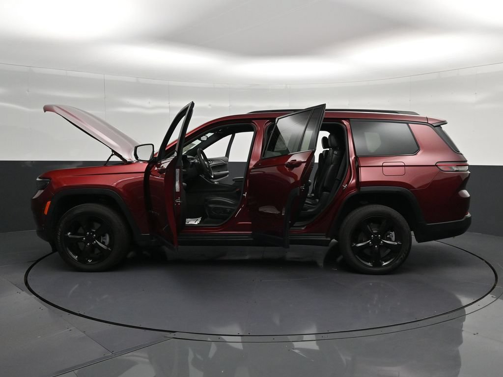 Used 2023 Jeep Grand Cherokee L Laredo AWD/4WD image 38