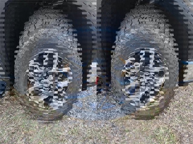 New 2026 GMC Sierra 1500 SLT w/ SLT Premium Plus Package image 16