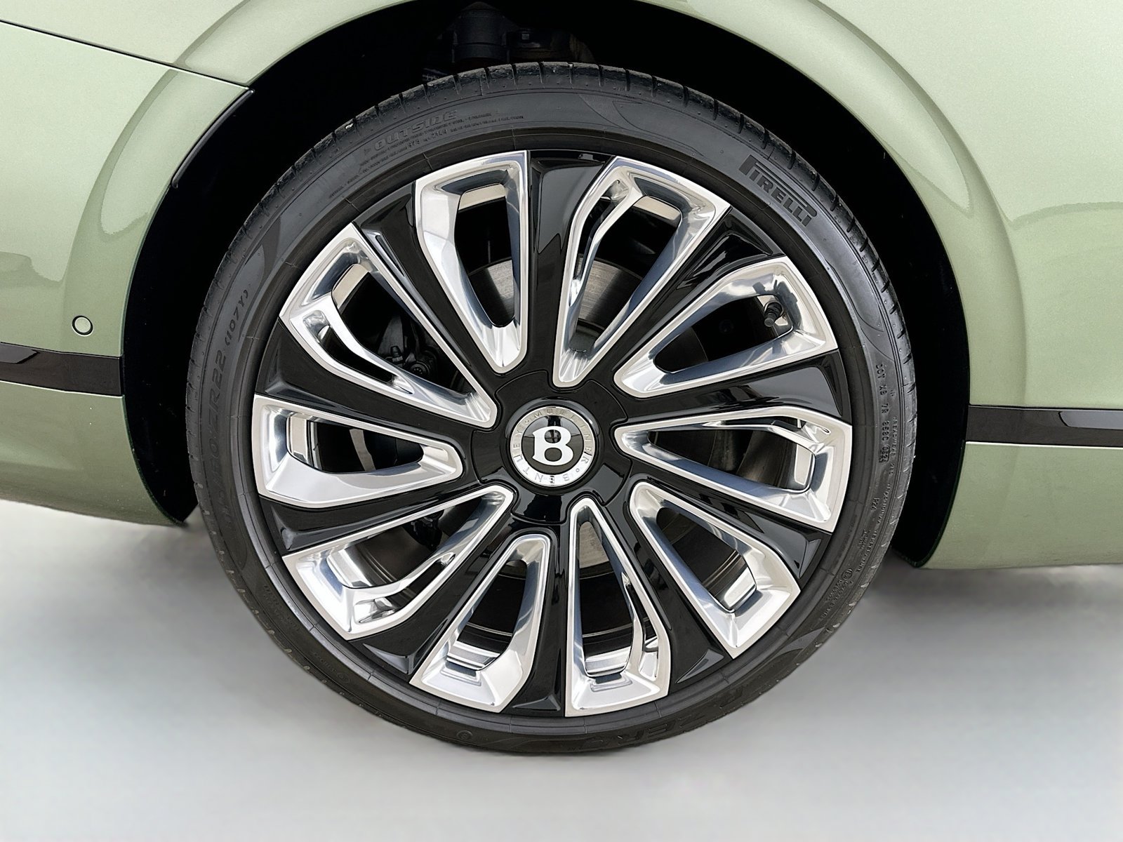 Used 2024 Bentley Continental GT Mulliner AWD/4WD image 50