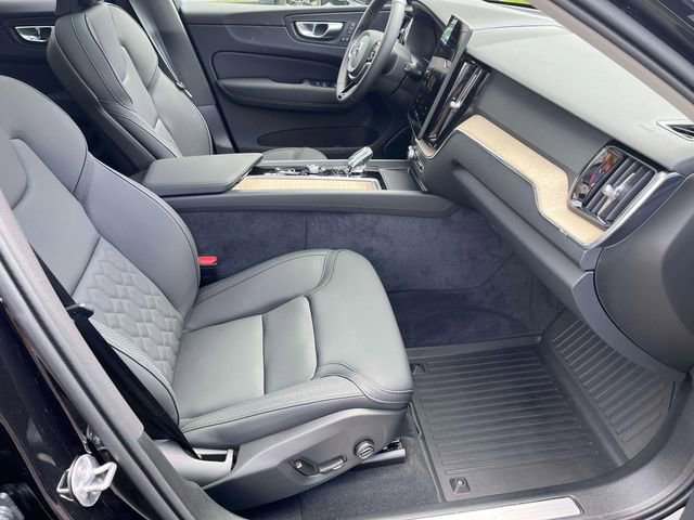 Used 2026 Volvo XC60 B5 Plus w/ Protection Package Premier AWD/4WD image 16