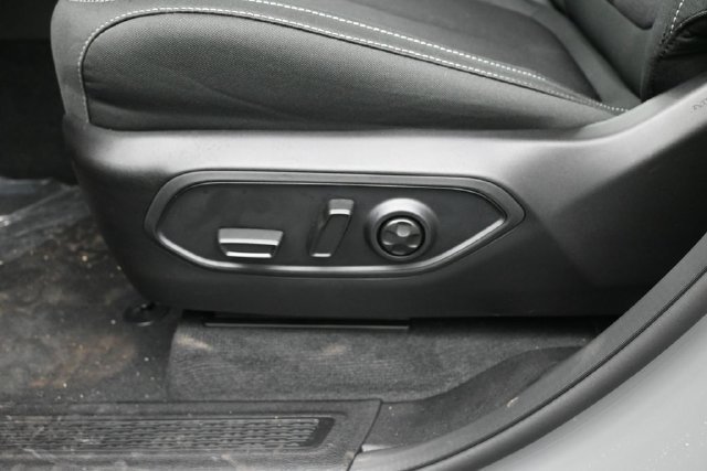 New 2027 Jeep Grand Cherokee Laredo X AWD/4WD image 14