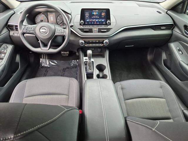 Certified 2025 Nissan Altima 2.5 S FWD image 16