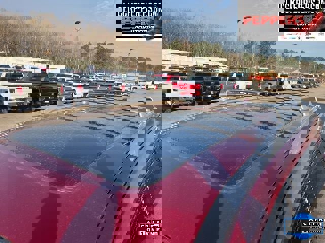 Used 2024 Nissan Pathfinder Platinum w/ Cargo Package image 9