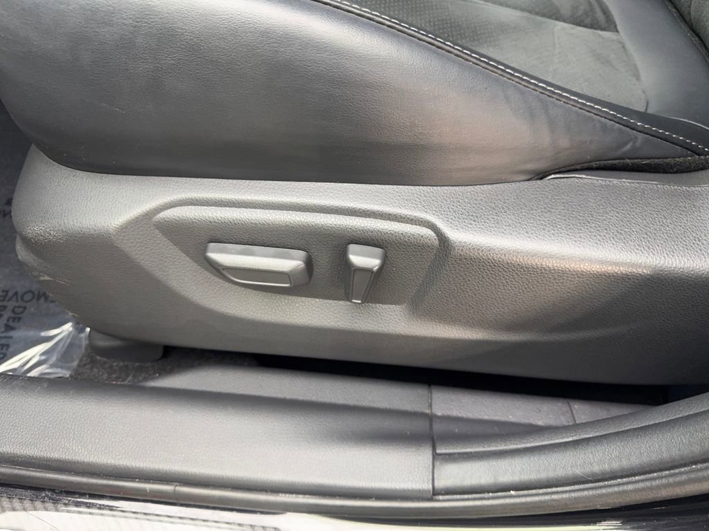 Used 2024 Mitsubishi Eclipse Cross SE image 30