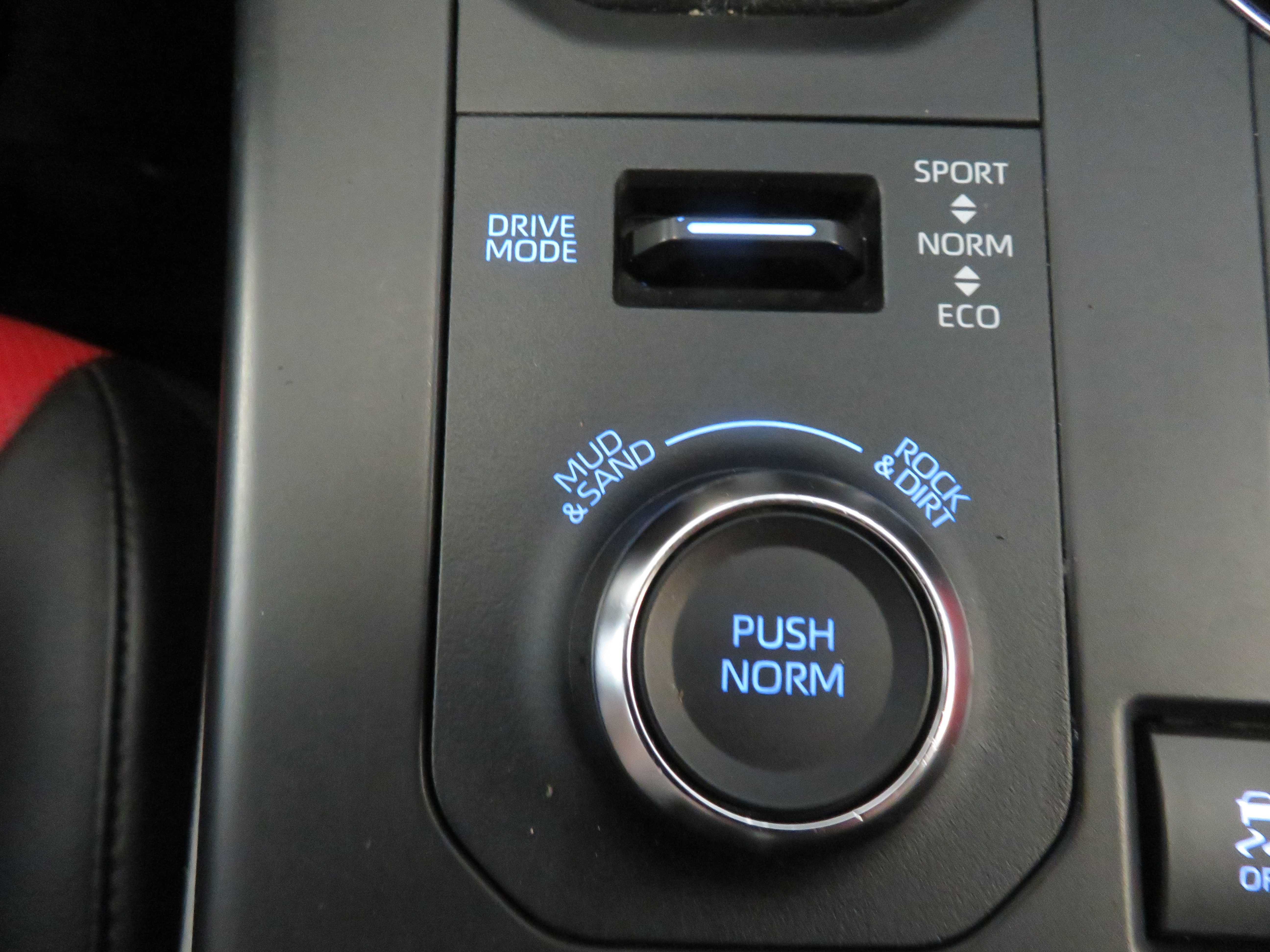 Used 2021 Toyota Highlander XSE AWD/4WD image 50