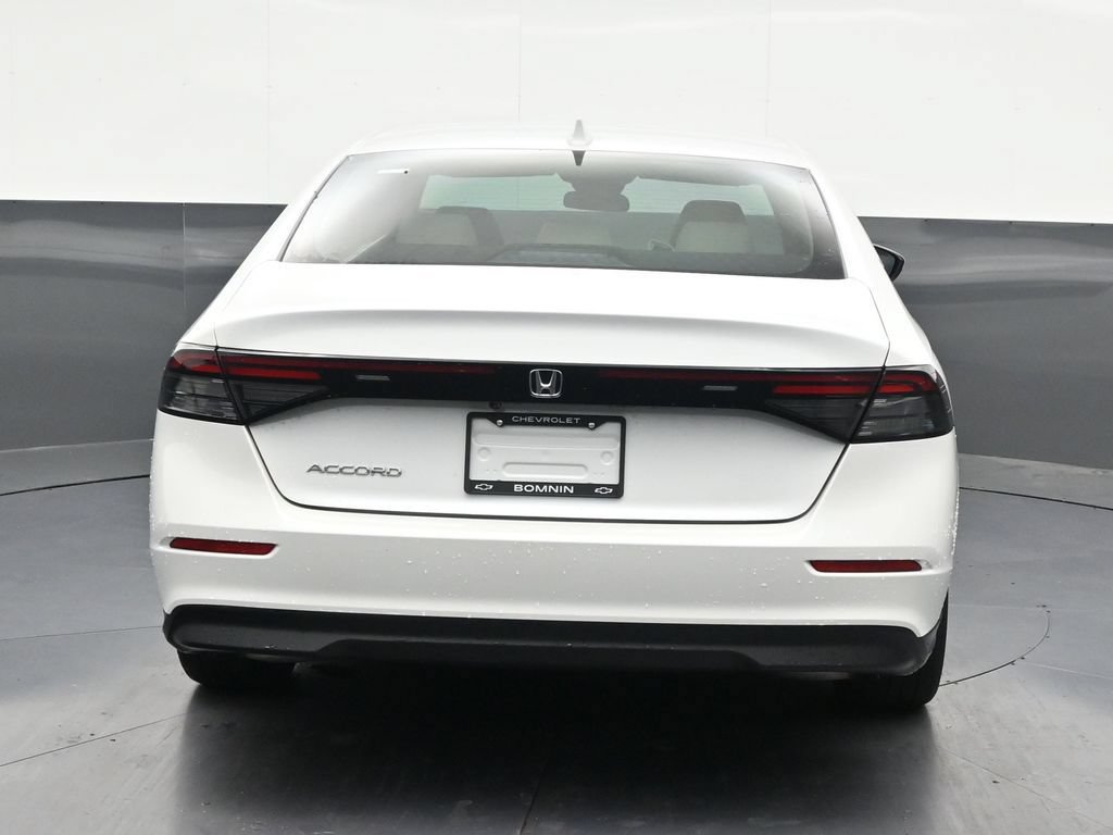 Used 2023 Honda Accord LX image 4