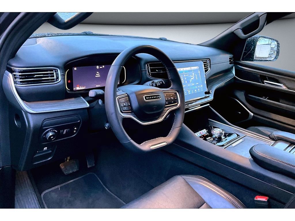 Used 2024 Jeep Wagoneer L Series II w/ Flexible Seating Group image 15