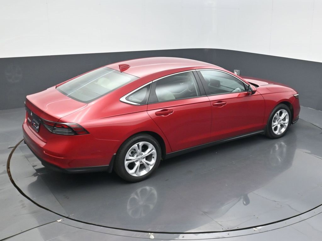 Certified 2025 Honda Accord LX image 21