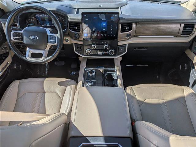 Used 2023 Ford Expedition Limited image 17