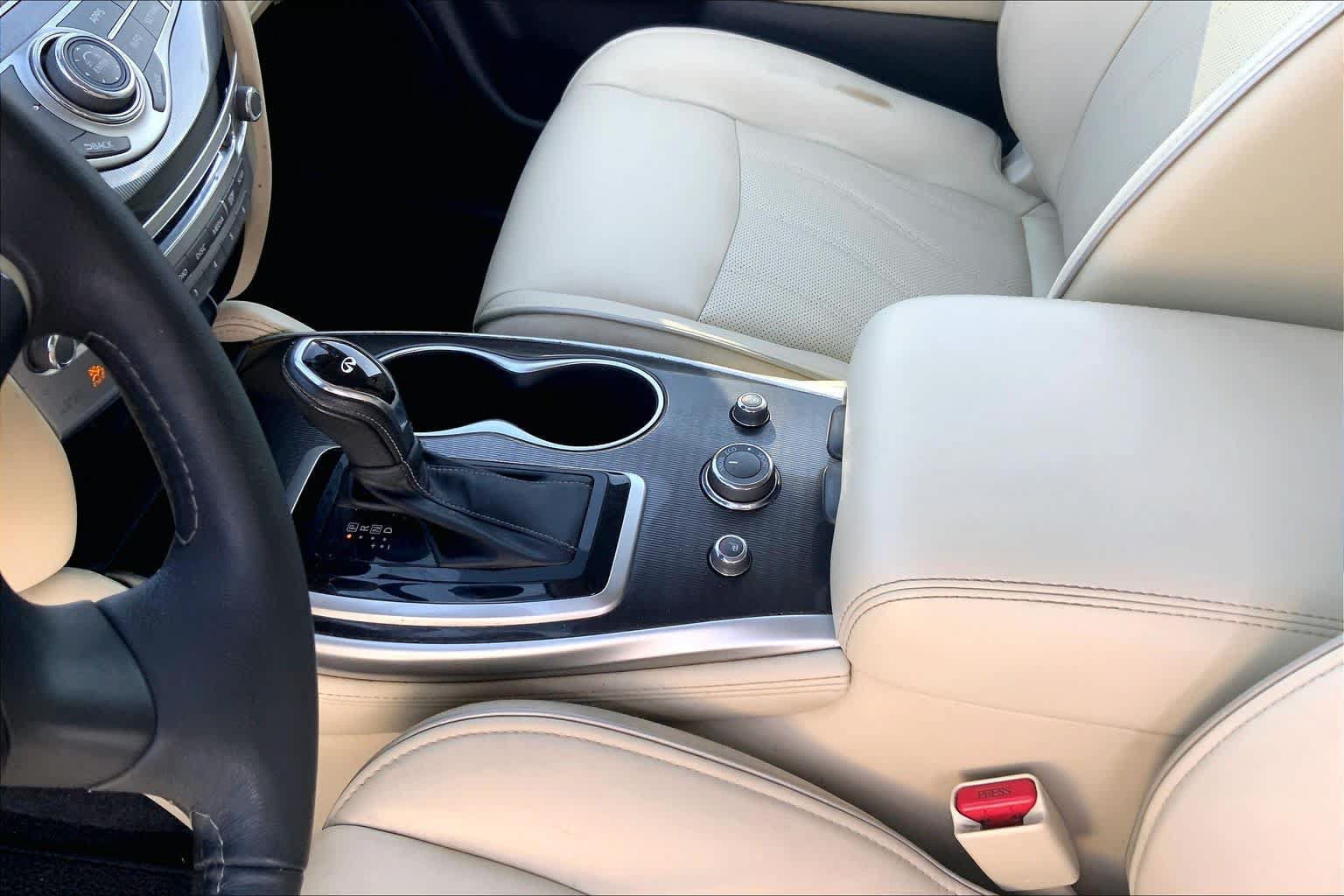 Used 2019 INFINITI QX60 Luxe w/ Essential Package AWD/4WD image 17