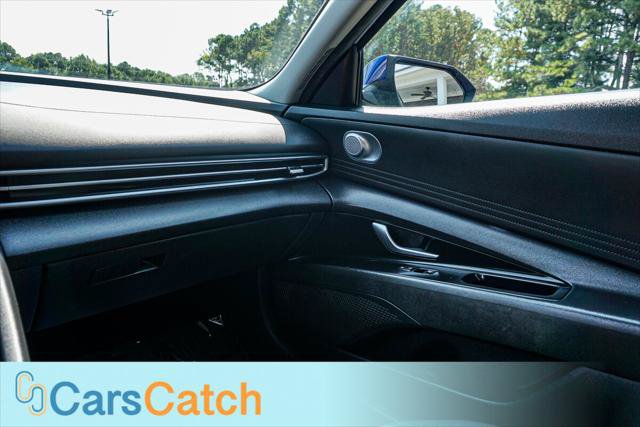 Used 2023 Hyundai Elantra SE FWD image 30
