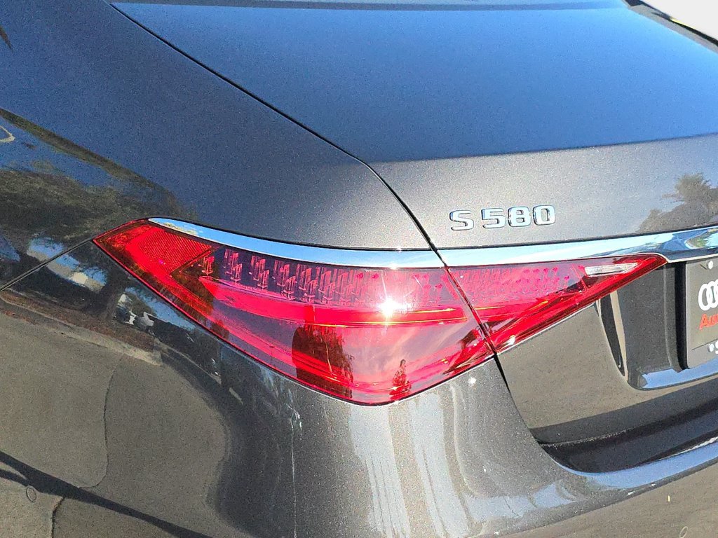 Used 2024 Mercedes-Benz S 580 4MATIC Sedan image 37