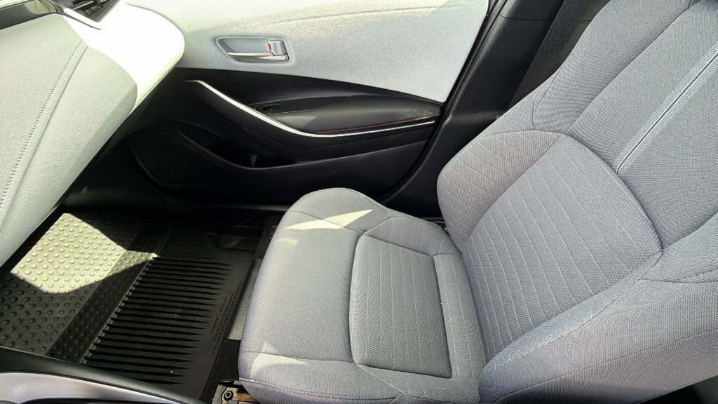 Certified 2025 Toyota Corolla SE w/ Convenience Package image 12