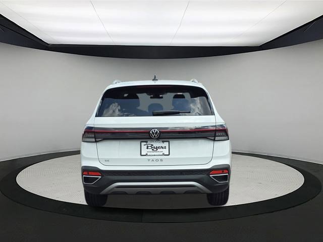 New 2025 Volkswagen Taos SE image 6