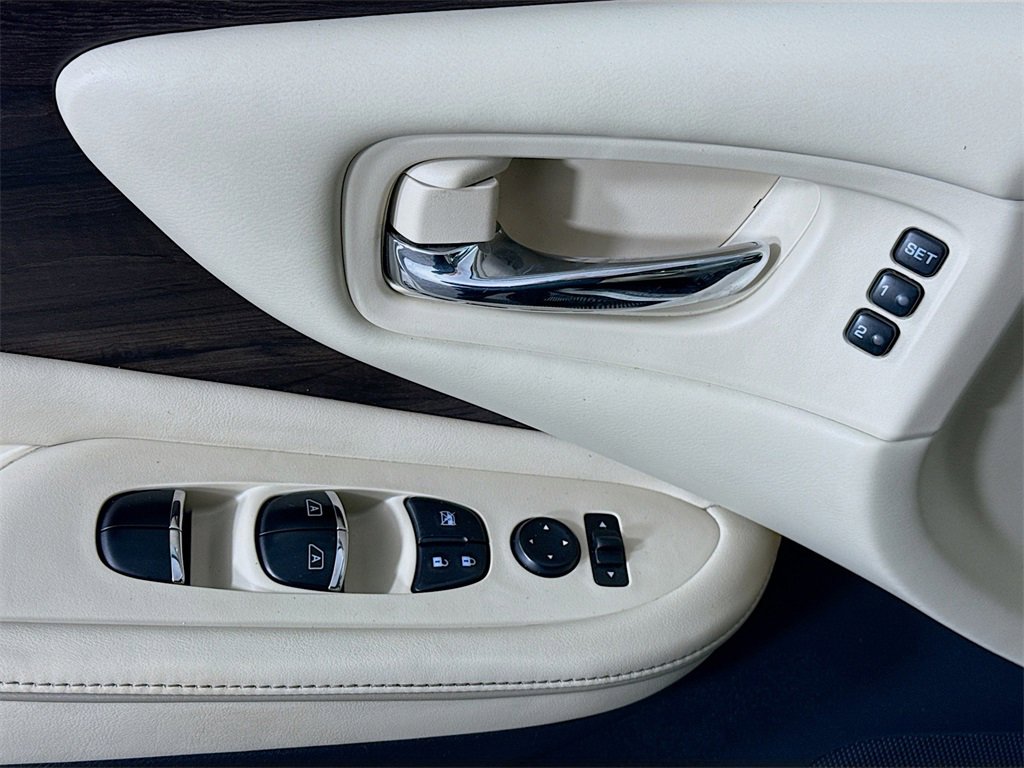 Used 2020 Nissan Murano Platinum w/ Cargo Package image 25