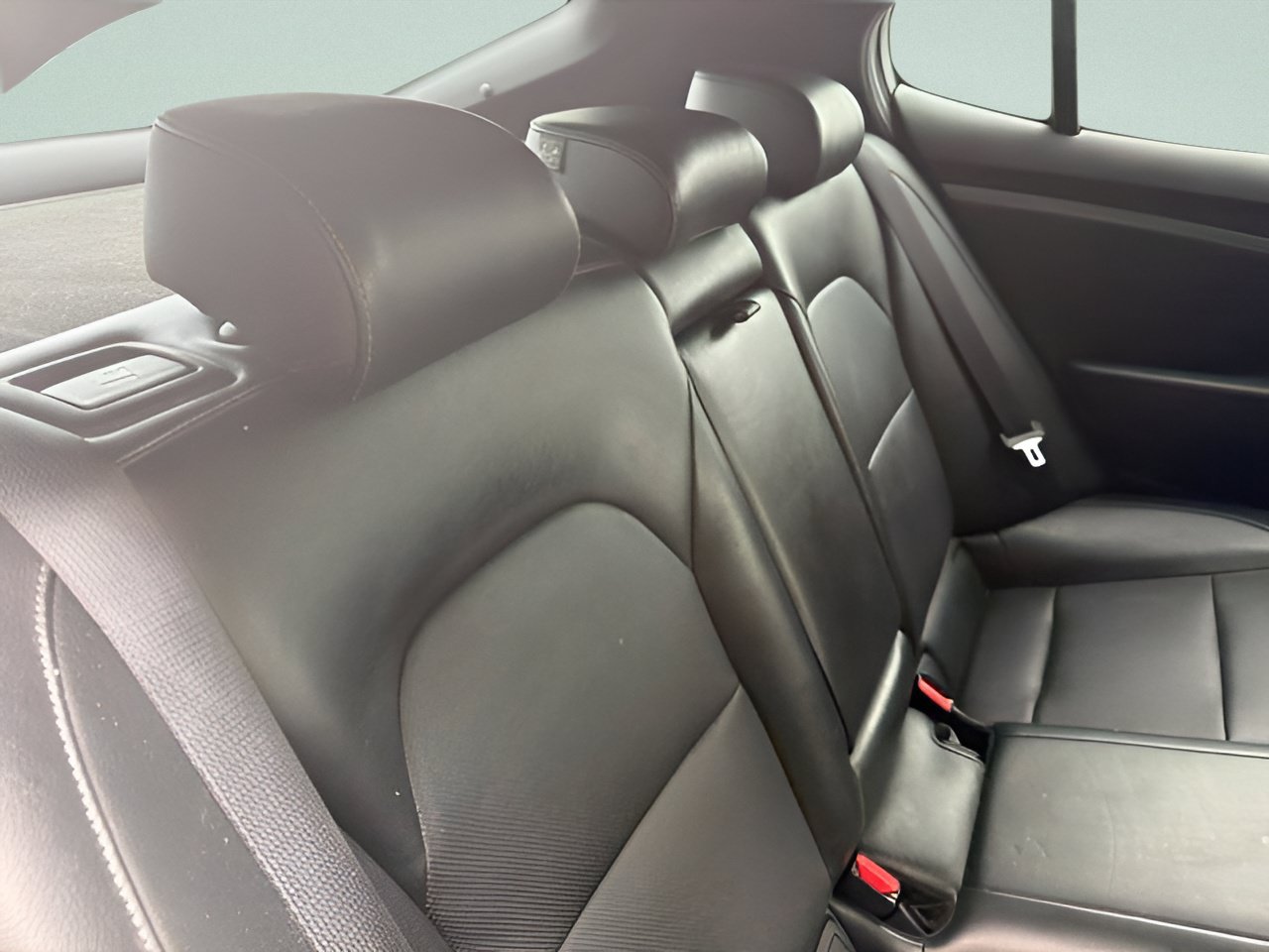 Used 2022 Kia Stinger GT-Line w/ Sun & Sound Package RWD image 9