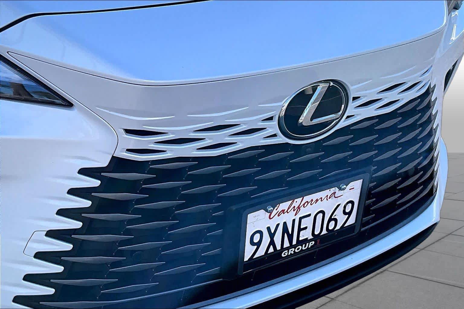 Certified 2026 Lexus RX 350 Premium Plus w/ Accessory Package (2T) FWD image 28