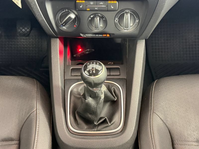 Used 2012 Volkswagen Jetta SE FWD image 64