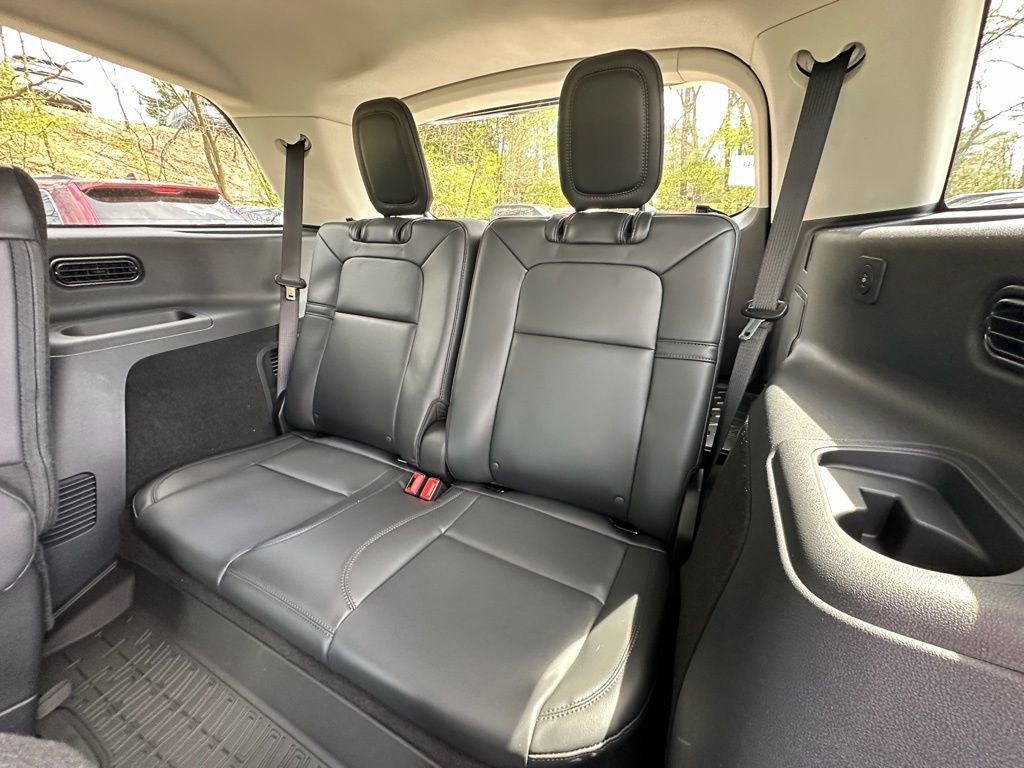 New 2026 Lincoln Aviator AWD image 20