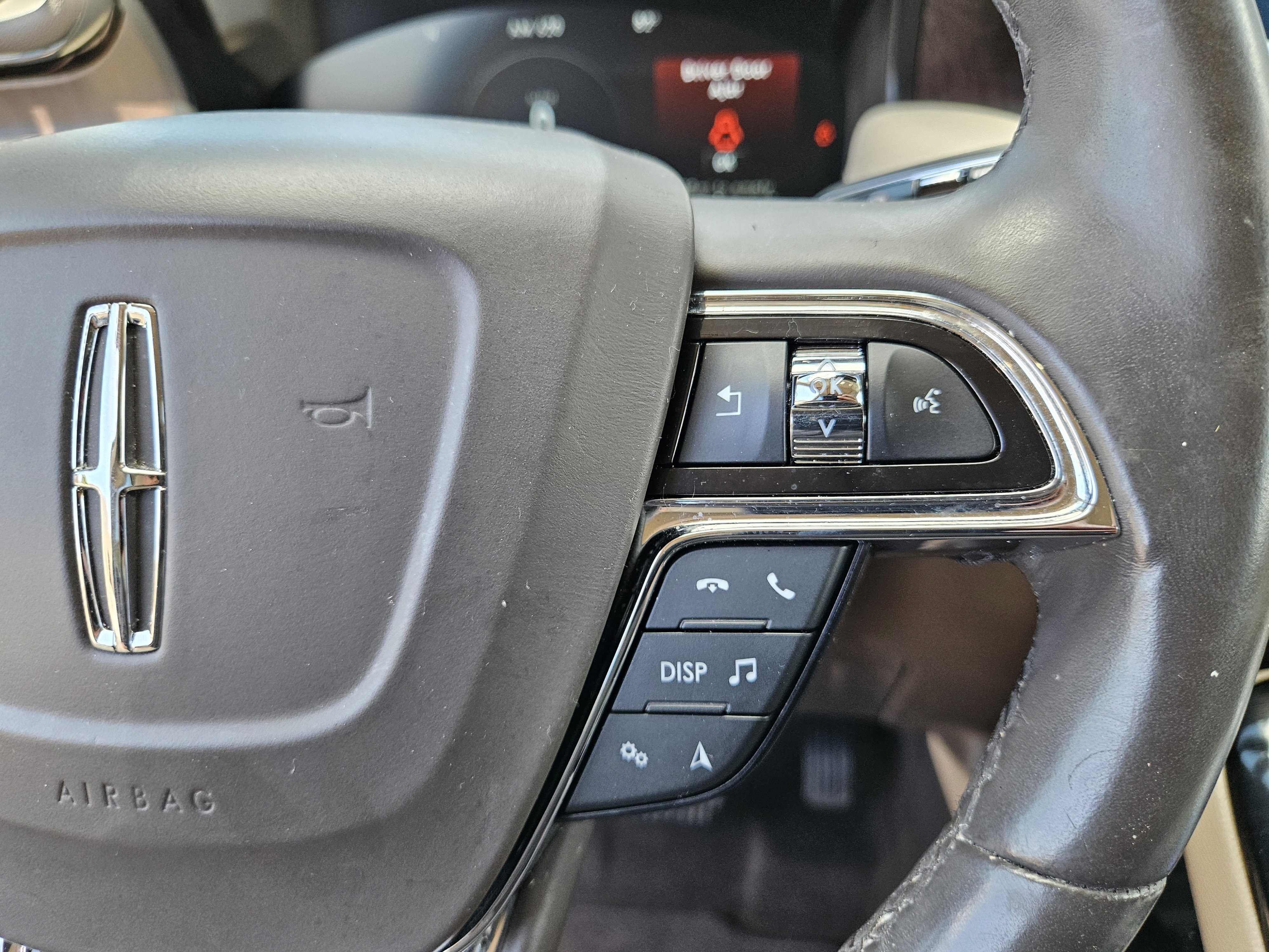 Used 2022 Lincoln Nautilus Reserve image 32