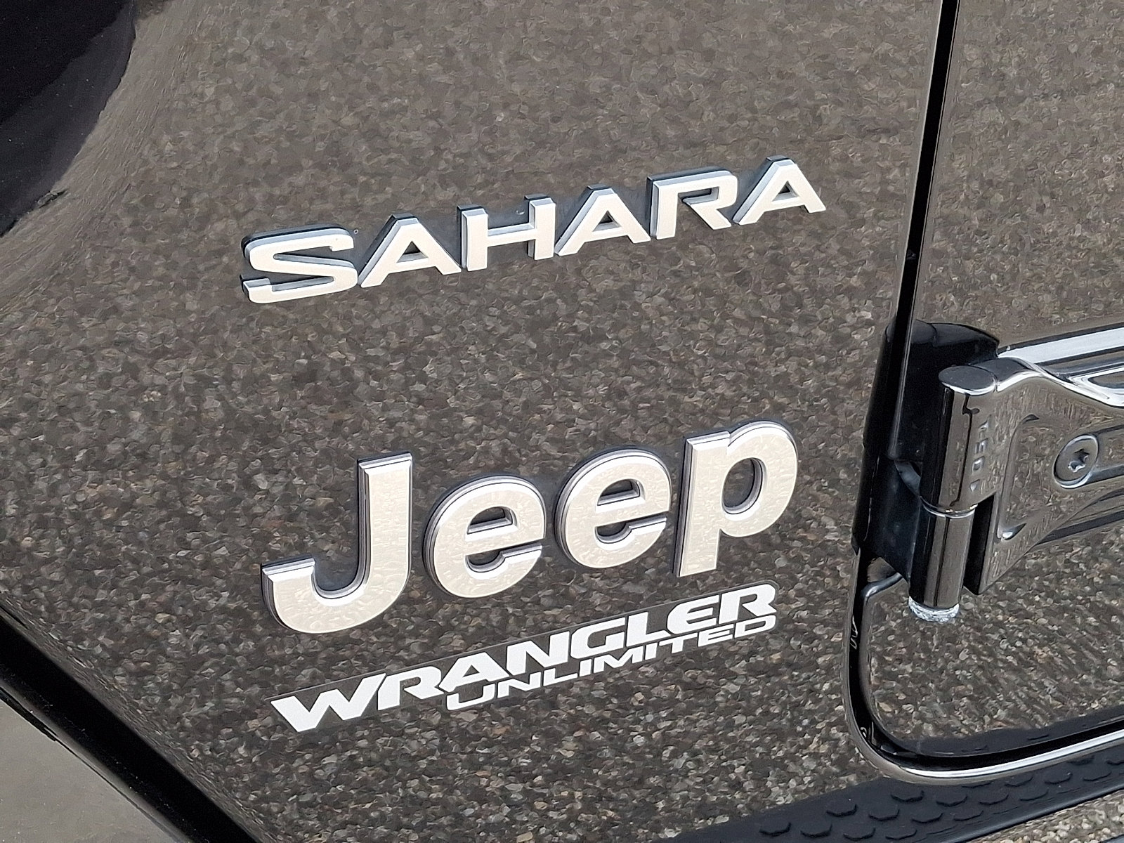 Certified 2022 Jeep Wrangler Unlimited Sahara w/ Cold Weather Group image 31