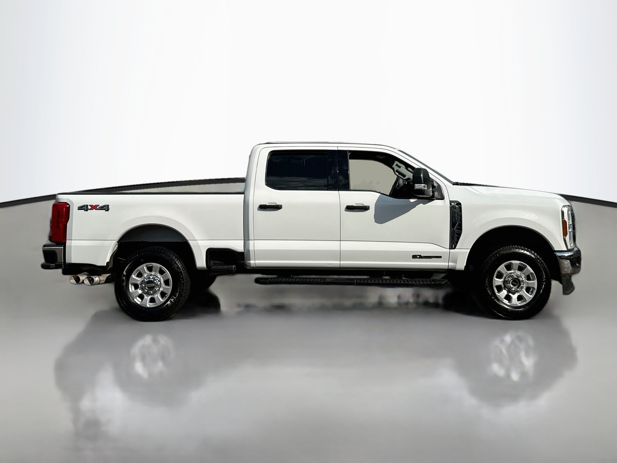 Certified 2024 Ford F250 XLT AWD/4WD image 8