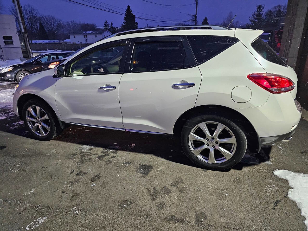 Used 2013 Nissan Murano LE w/ Platinum Pkg image 4