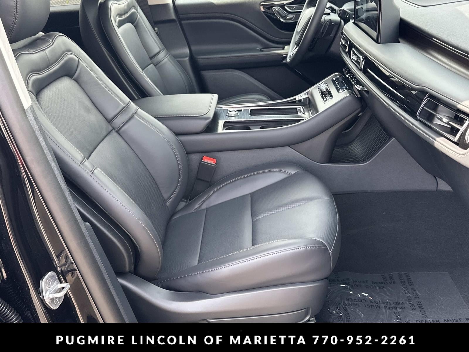 New 2026 Lincoln Aviator Reserve w/ Jet Appearance Package RWD image 13