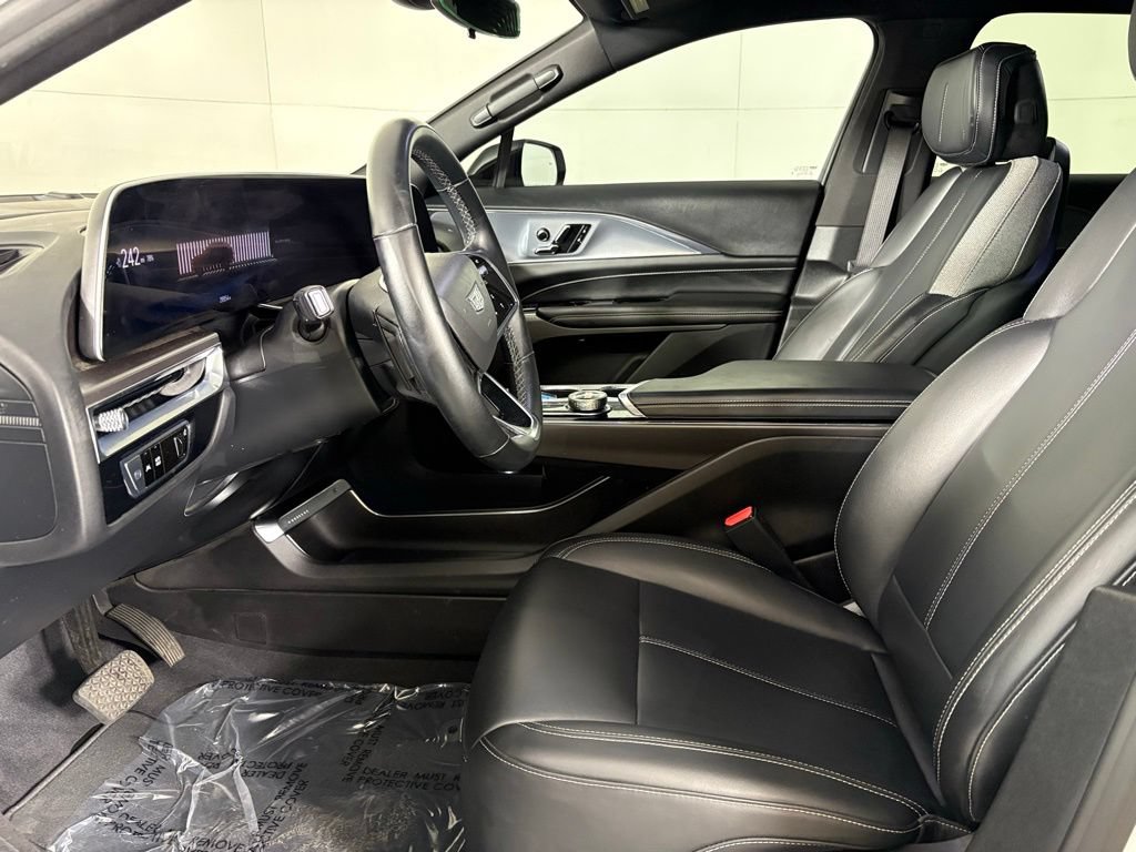 Used 2024 Cadillac Lyriq Tech w/ Driver Assist Package AWD/4WD image 25