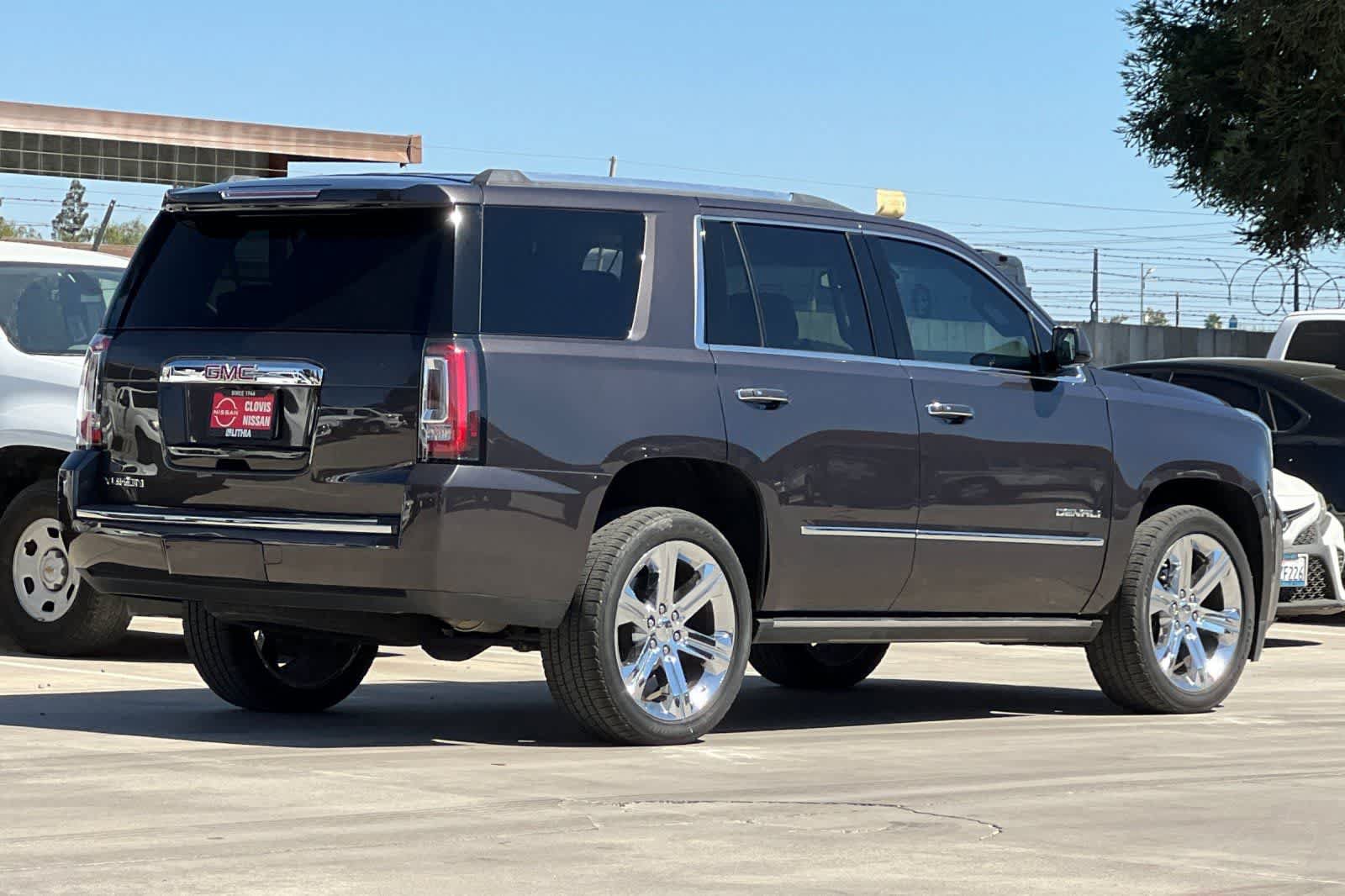 Used 2017 GMC Yukon Denali w/ Open Road Package RWD image 3