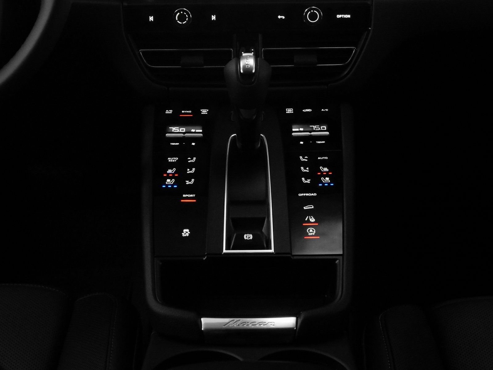 Certified 2025 Porsche Macan image 31