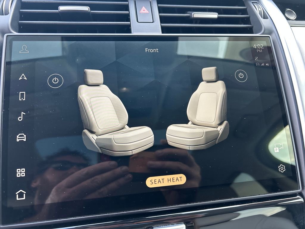 Used 2025 Land Rover Discovery S image 37