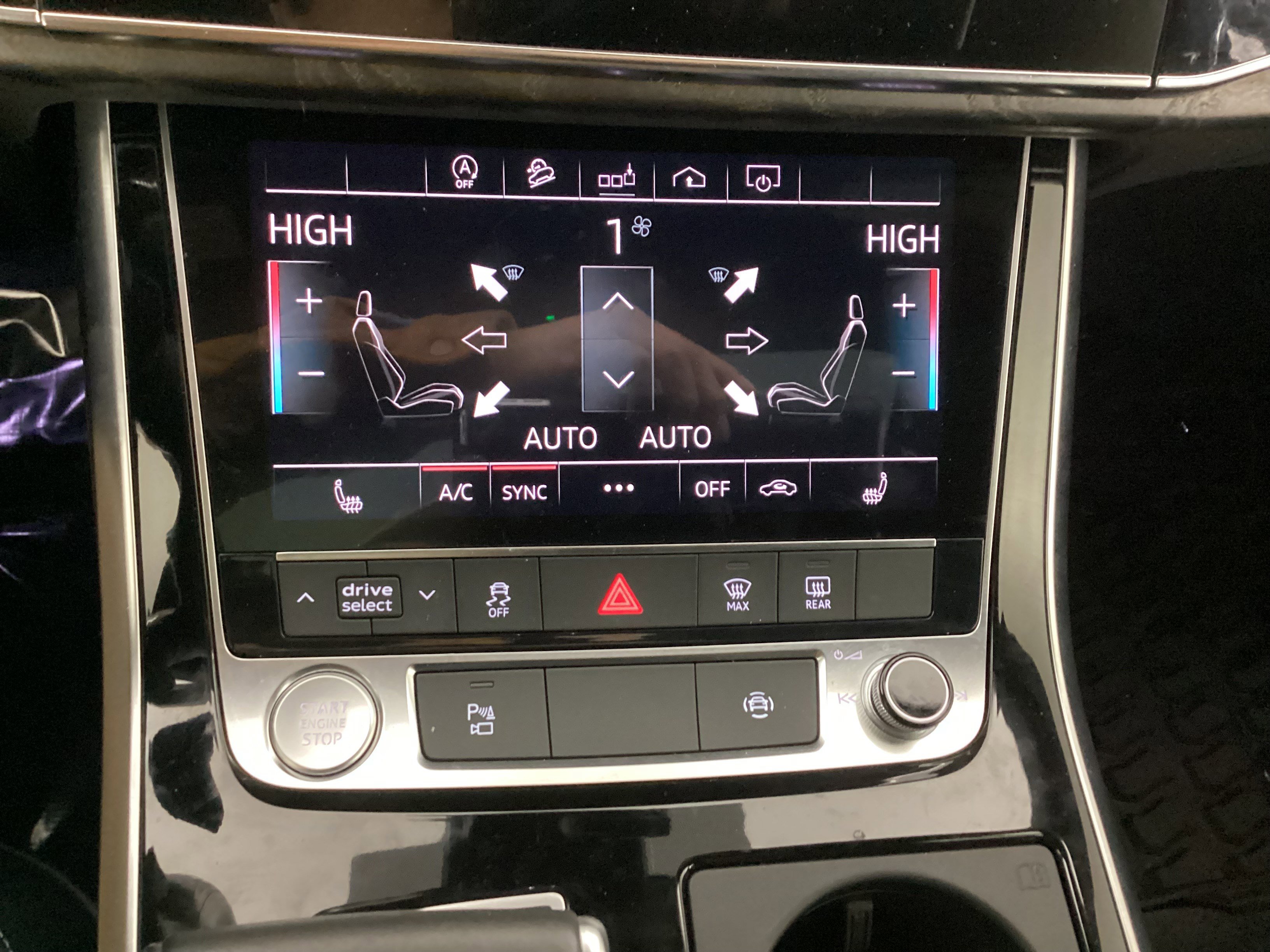 Used 2020 Audi Q8 Premium w/ Black Optic Package image 20